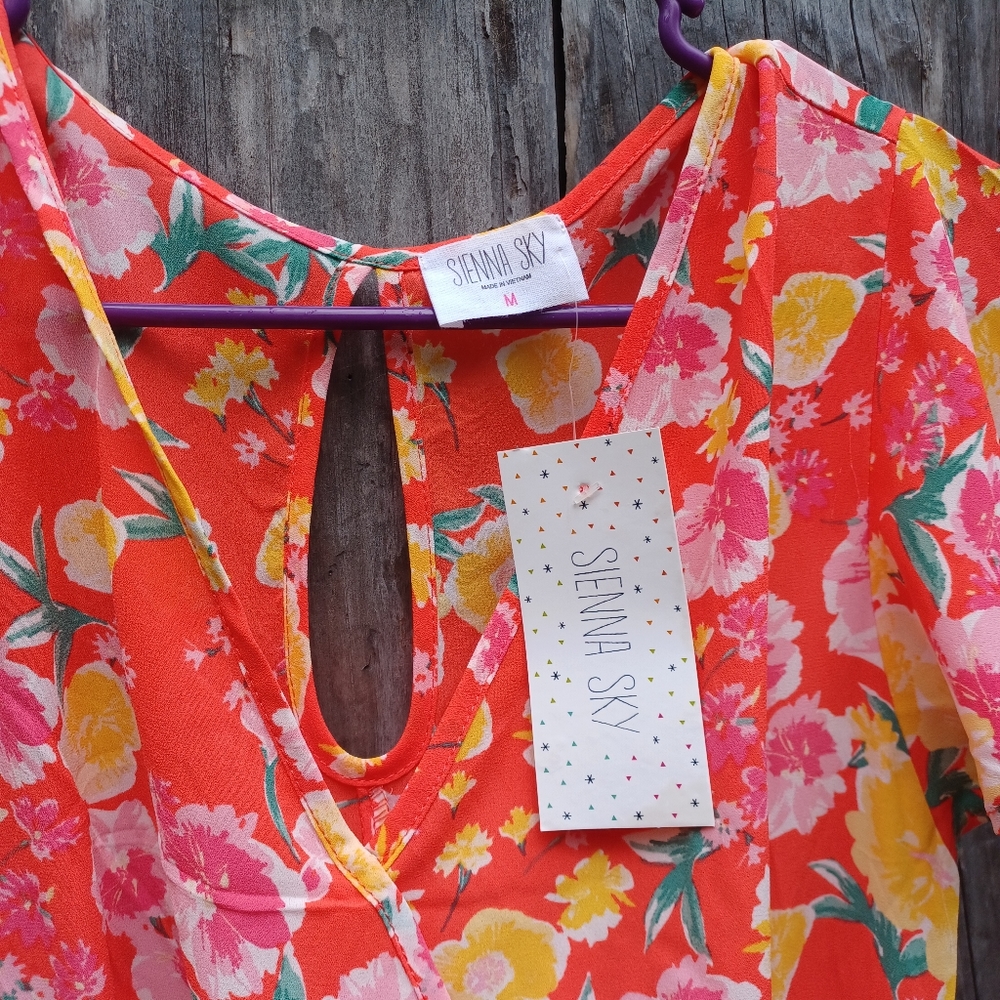 Sienna Sky Dress NWOT size M - Picture 2 of 6